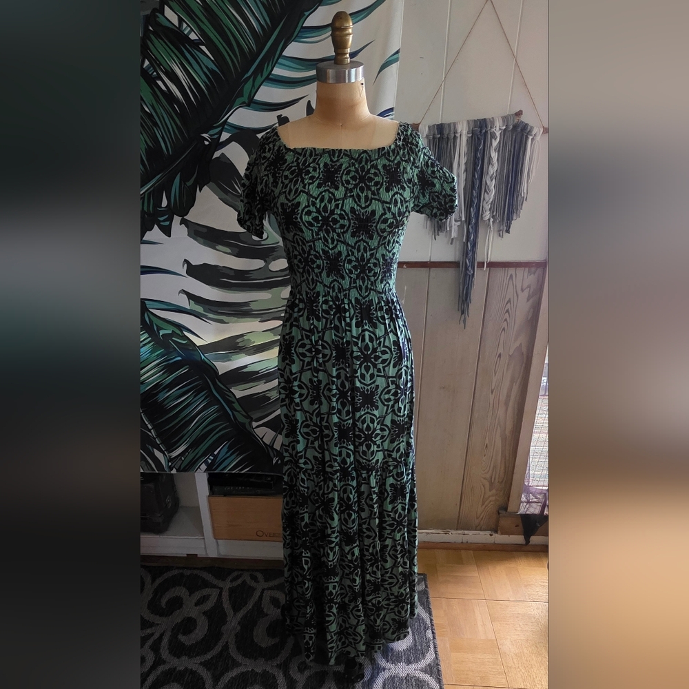 Livung Hula Maxi Dress